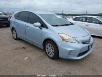  Salvage Toyota Prius v