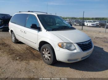  Salvage Chrysler Town & Country