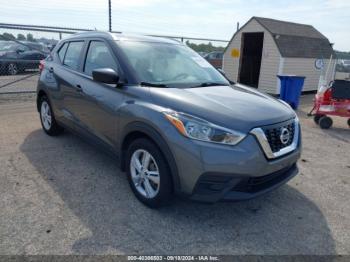  Salvage Nissan Kicks