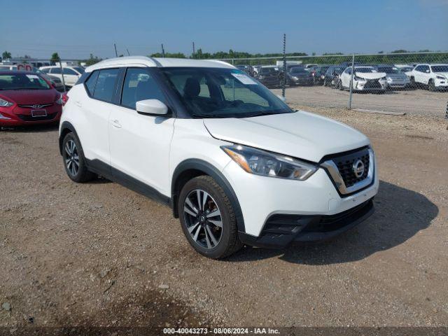  Salvage Nissan Kicks