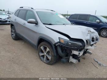  Salvage Jeep Cherokee