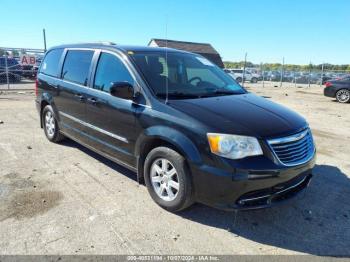  Salvage Chrysler Town & Country