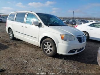  Salvage Chrysler Town & Country