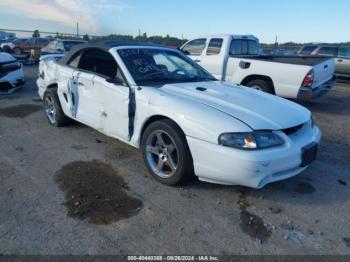  Salvage Ford Mustang