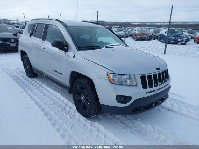  Salvage Jeep Compass