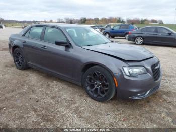  Salvage Chrysler 300