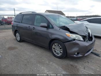  Salvage Toyota Sienna