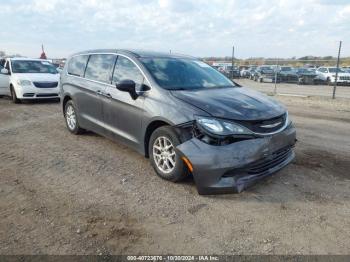  Salvage Chrysler Pacifica