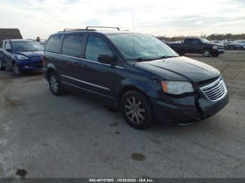  Salvage Chrysler Town & Country