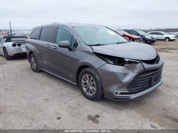  Salvage Toyota Sienna