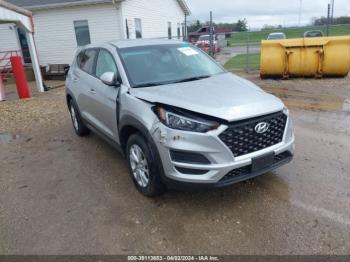  Salvage Hyundai TUCSON