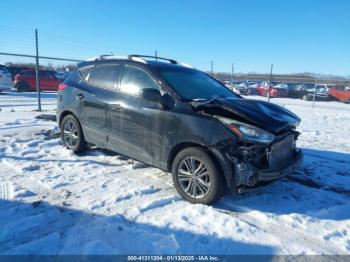  Salvage Hyundai TUCSON