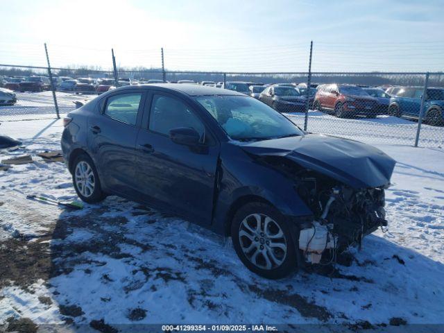  Salvage Toyota Yaris