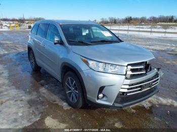  Salvage Toyota Highlander