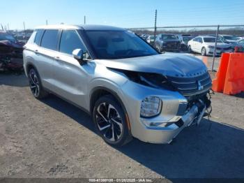  Salvage Mitsubishi Outlander