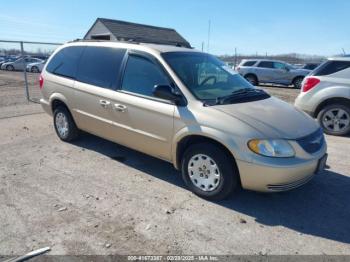  Salvage Chrysler Town & Country