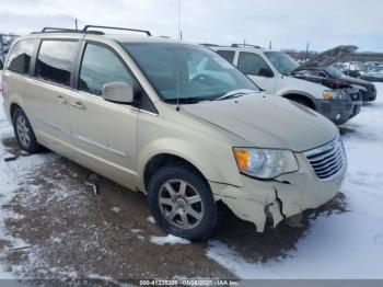  Salvage Chrysler Town & Country