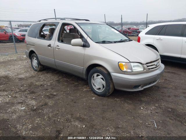  Salvage Toyota Sienna