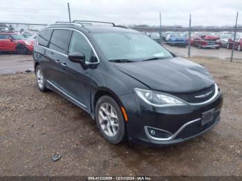  Salvage Chrysler Pacifica