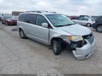  Salvage Chrysler Town & Country