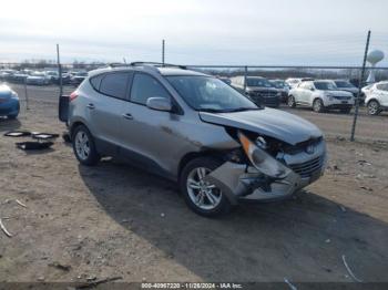  Salvage Hyundai TUCSON