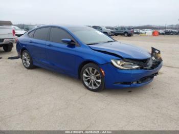  Salvage Chrysler 200