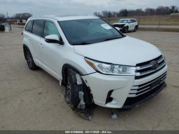  Salvage Toyota Highlander