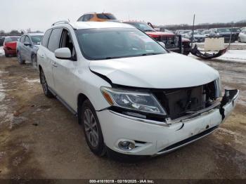  Salvage Nissan Pathfinder