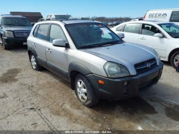  Salvage Hyundai TUCSON