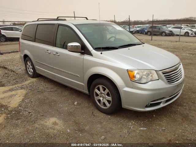  Salvage Chrysler Town & Country