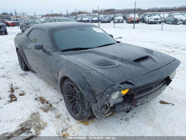  Salvage Dodge Challenger
