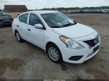  Salvage Nissan Versa