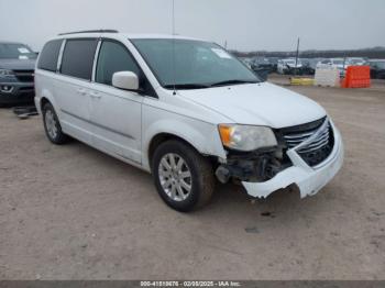  Salvage Chrysler Town & Country