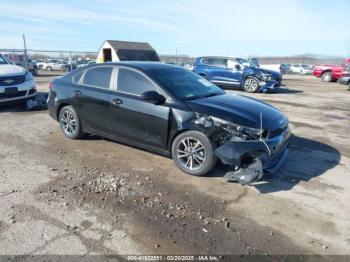  Salvage Kia Forte