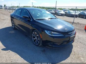  Salvage Chrysler 200