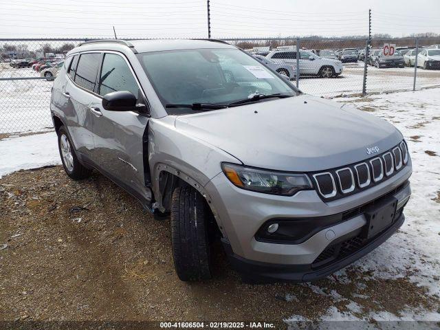  Salvage Jeep Compass