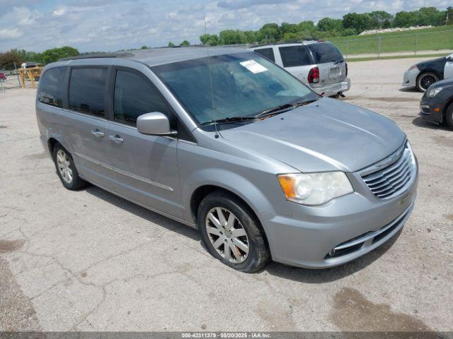  Salvage Chrysler Town & Country