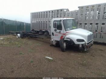  Salvage Freightliner M2 106