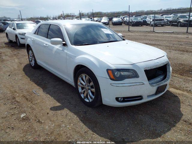  Salvage Chrysler 300
