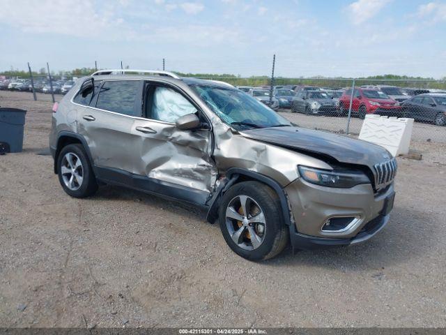  Salvage Jeep Cherokee