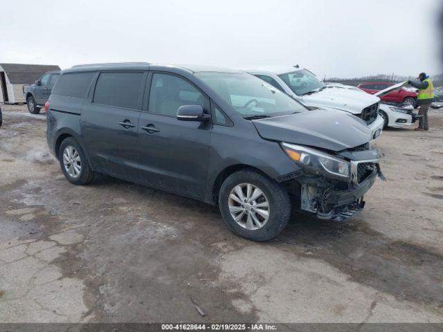 Salvage Kia Sedona