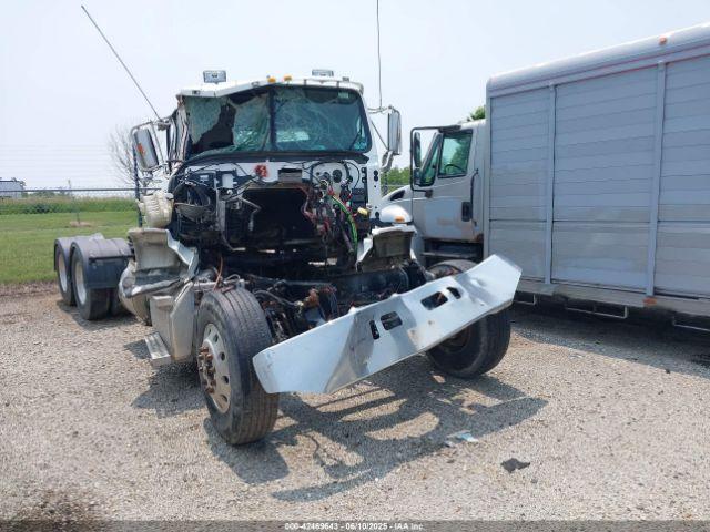  Salvage Western Star 4700 Set Forward Axle