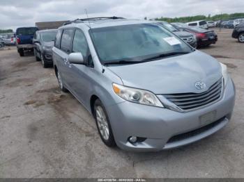  Salvage Toyota Sienna
