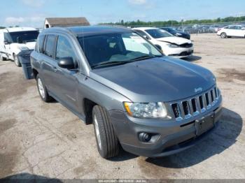  Salvage Jeep Compass