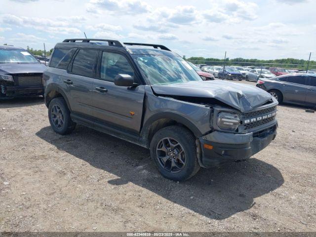  Salvage Ford Bronco