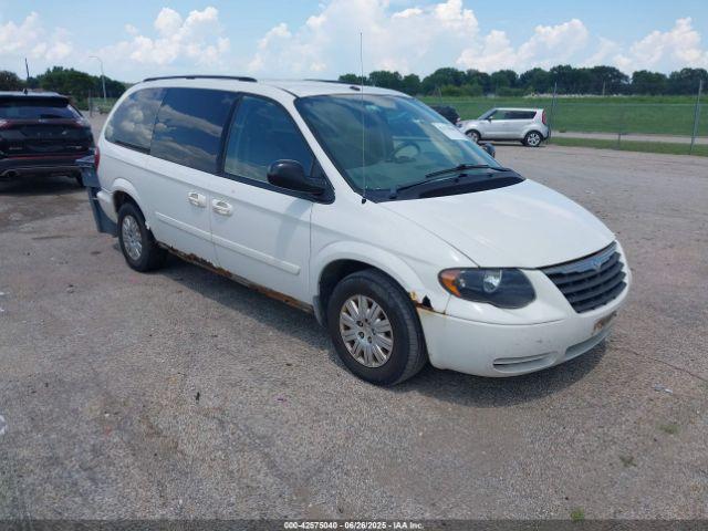  Salvage Chrysler Town & Country
