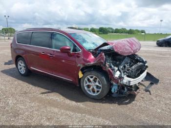 Salvage Chrysler Pacifica