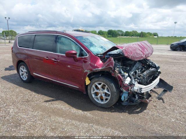  Salvage Chrysler Pacifica