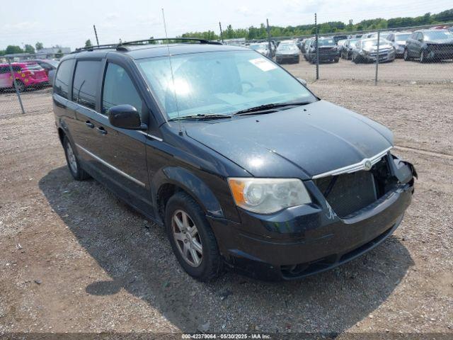  Salvage Chrysler Town & Country
