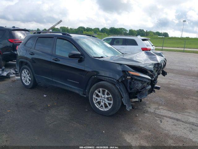  Salvage Jeep Cherokee